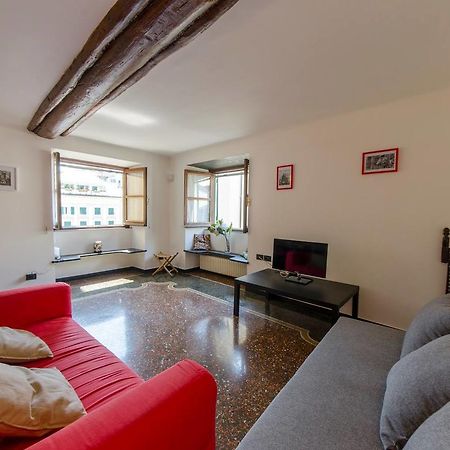 Joivy Colorful Flat For 5 Close To Piazza De Ferrari ジェノヴァ エクステリア 写真