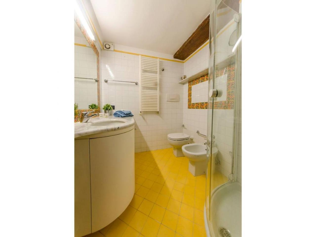 Joivy Colorful Flat For 5 Close To Piazza De Ferrari ジェノヴァ エクステリア 写真